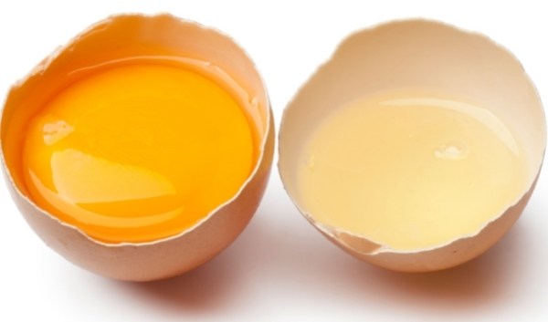 ไข่ขาวและไข่ทั้งฟอง